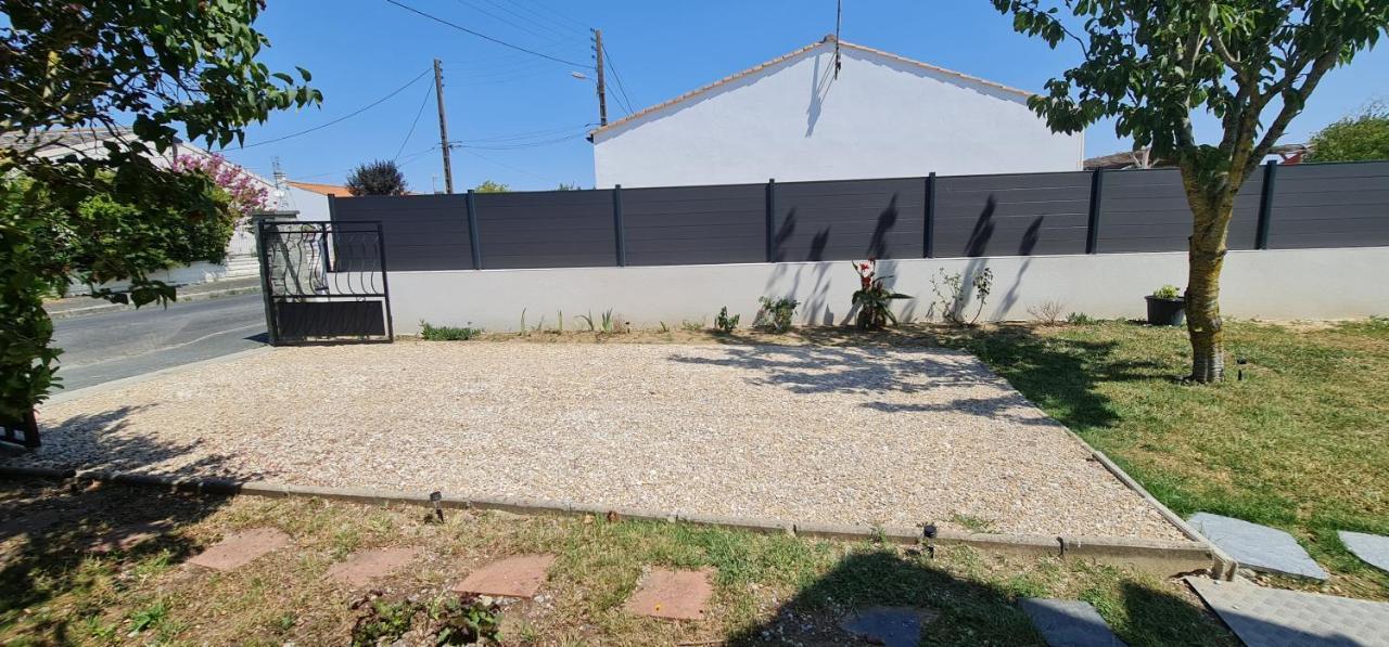 Belle Maison Avec Jardin Rdc T3 De 70M2 Vacances Ou Cure Thermale Rochefort Esterno foto