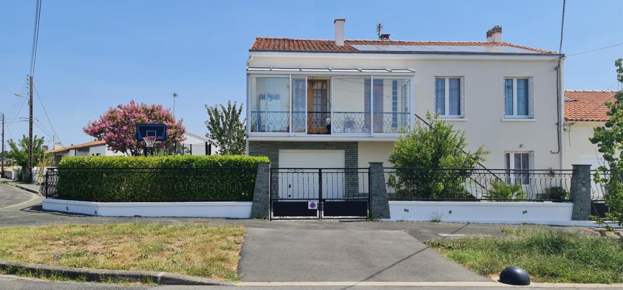 Belle Maison Avec Jardin Rdc T3 De 70M2 Vacances Ou Cure Thermale Rochefort Esterno foto