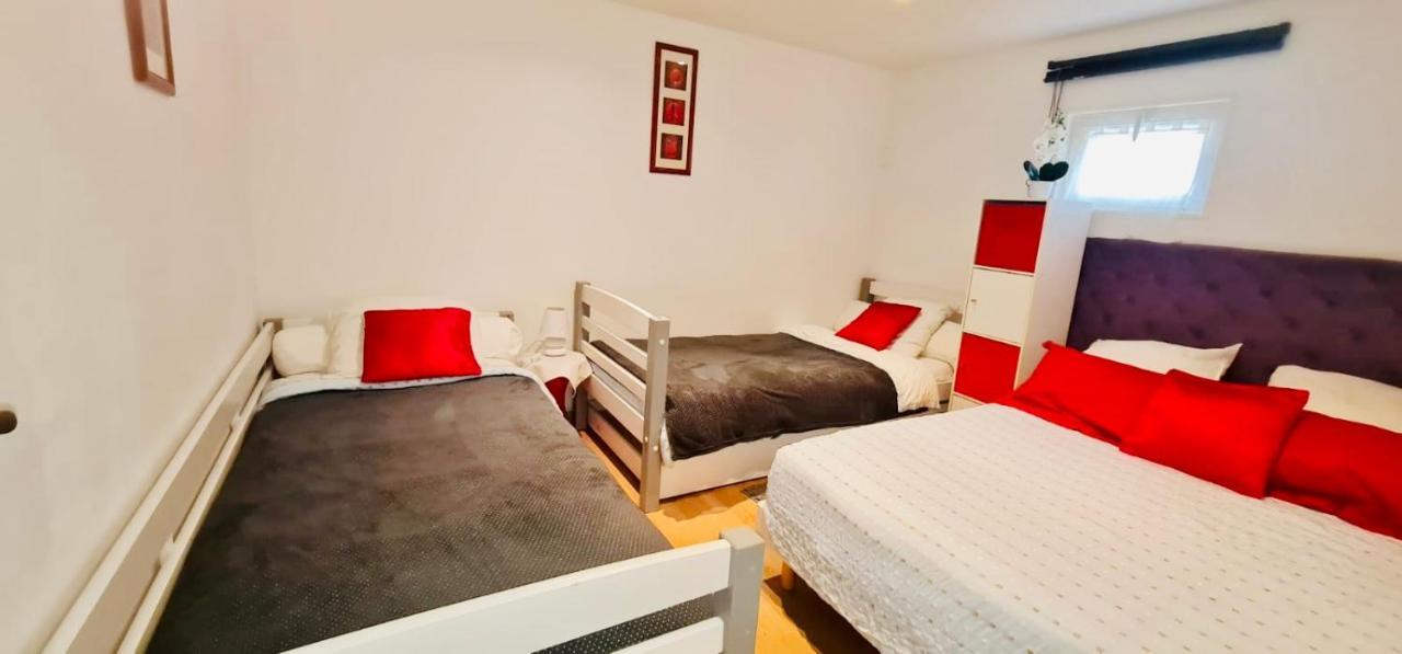 Belle Maison Avec Jardin Rdc T3 De 70M2 Vacances Ou Cure Thermale Rochefort Esterno foto