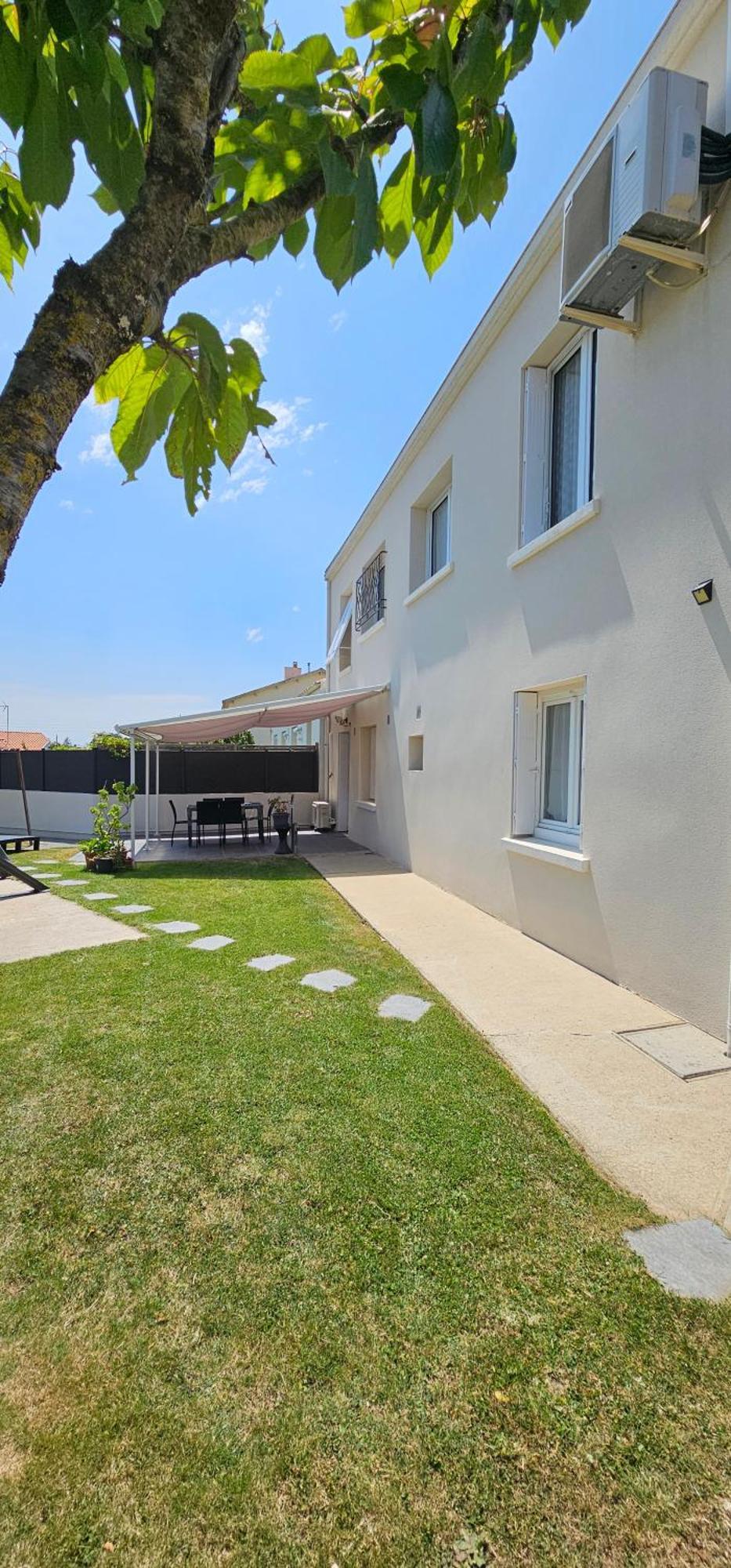 Belle Maison Avec Jardin Rdc T3 De 70M2 Vacances Ou Cure Thermale Rochefort Esterno foto